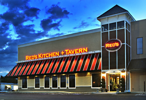 Red's Kitchen + Tavern 01960