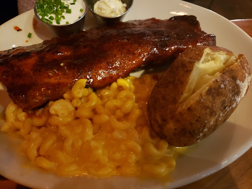 Barbecue Restaurant «Wood Ranch BBQ & Grill», reviews and photos, 501 Spectrum Center Dr, Irvine, CA 92618, USA