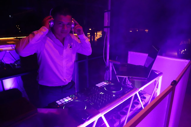DJ Don Cojones | Event- und Hochzeits-DJ - Musikgeschäft