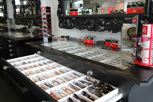 Optician «Milan Optique», reviews and photos, 608 W 48th St, Kansas City, MO 64112, USA
