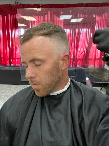 Barber Shop «Red Carpet Barbershop», reviews and photos, 150 N Homestead Blvd, Homestead, FL 33030, USA