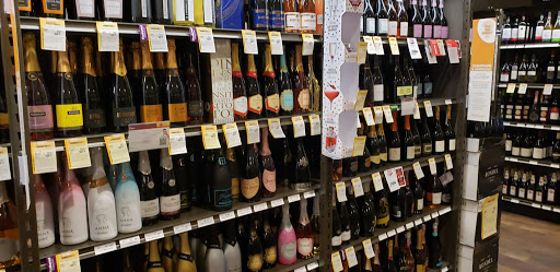 Wine Store «Total Wine & More», reviews and photos, 7925 N Blackstone Ave, Fresno, CA 93720, USA