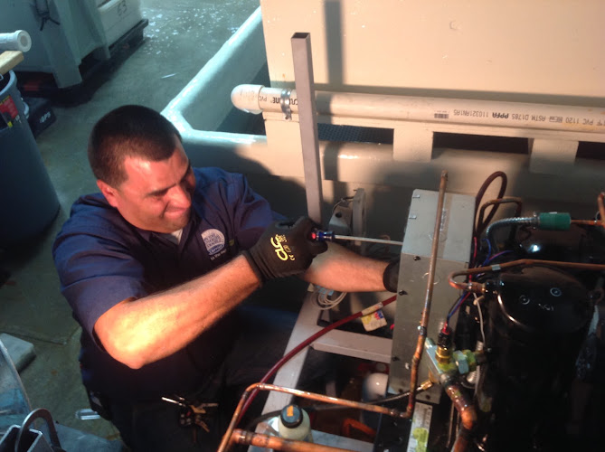 EHC HEATING&COOLING