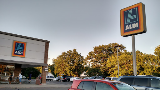 ALDI, 619 Main St, Johnson City, NY 13790, USA, 