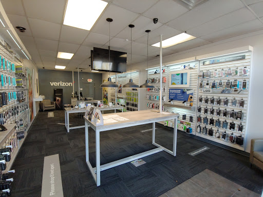 Cell Phone Store «GoWireless Verizon Authorized Retailer», reviews and photos, 2507 E Main St, Bexley, OH 43209, USA