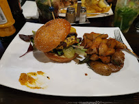 Hamburger du Restaurant halal Alambra Steak House Halal à Stains - n°15