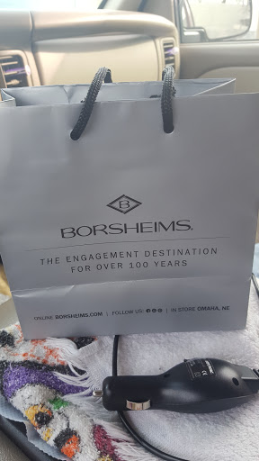 Jewelry Store «Borsheims Fine Jewelry», reviews and photos, 120 Regency Pkwy, Omaha, NE 68114, USA