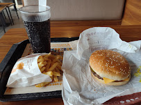 Cheeseburger du Restauration rapide Burger King à Englos - n°2