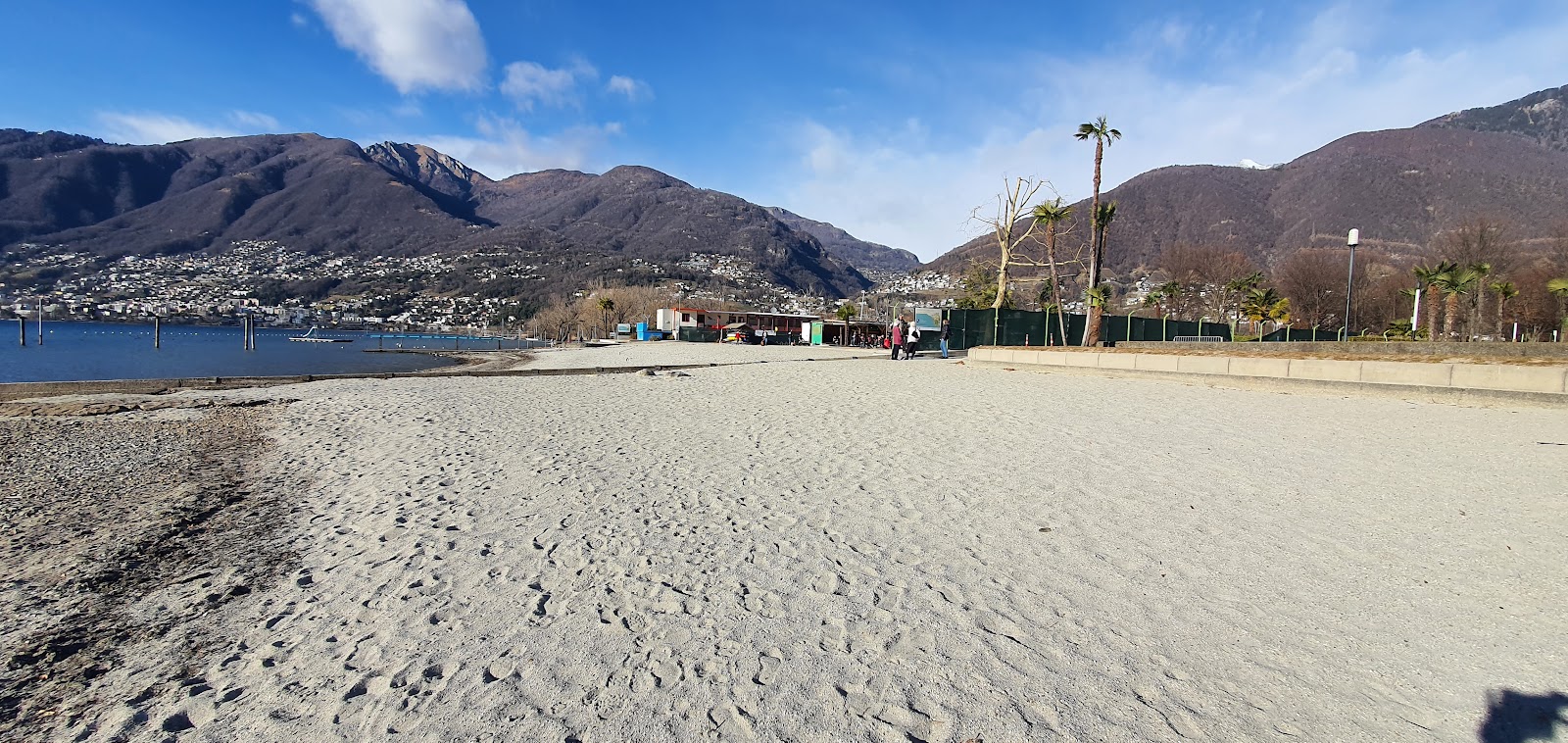Foto de Lido di Tenero com praia direta