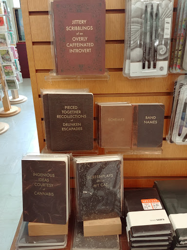 Book Store «Eureka Books», reviews and photos, 426 2nd St, Eureka, CA 95501, USA