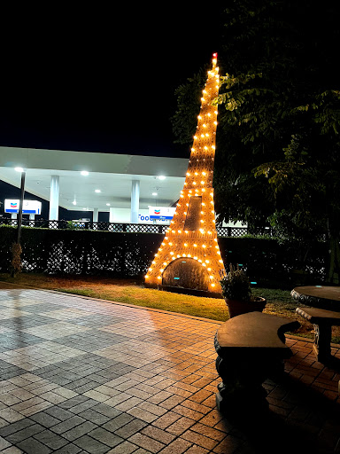 Coffee Shop «Le Boulevard», reviews and photos, 520 S Mooney Blvd, Visalia, CA 93277, USA