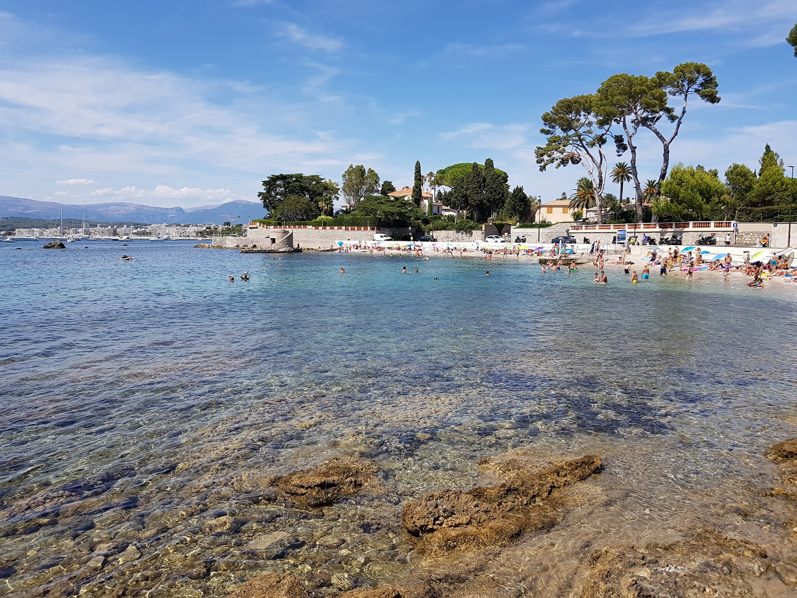 Foto von Plage des Ondes und die siedlung