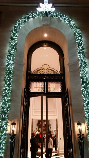 Jewelry Store «Harry Winston», reviews and photos, 310 N Rodeo Dr, Beverly Hills, CA 90210, USA