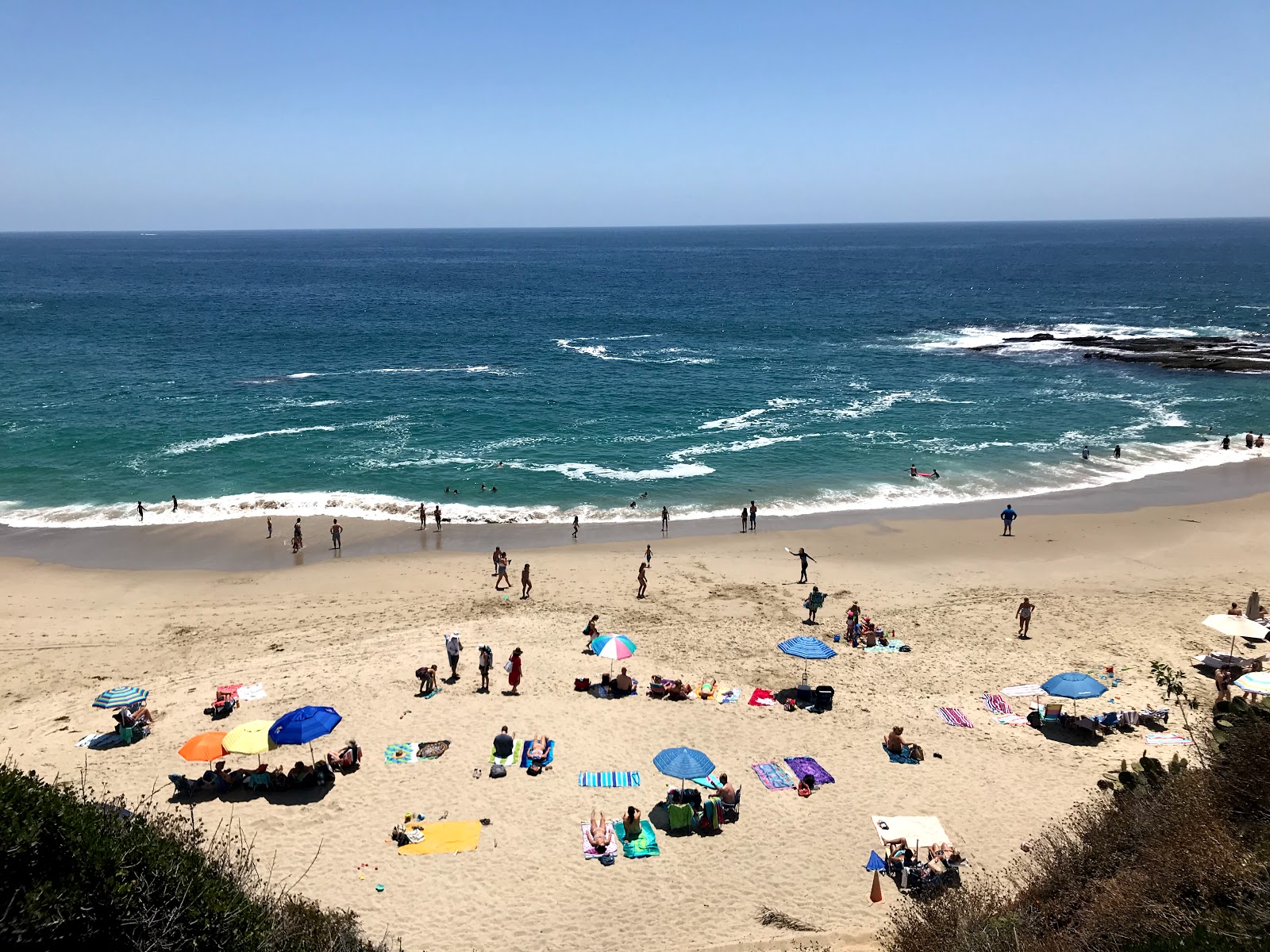 Foto de Thousand steps beach com água cristalina superfície