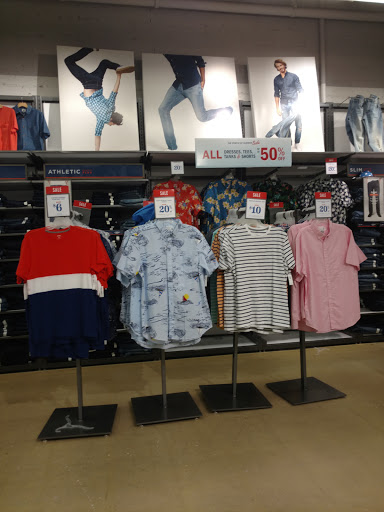 Clothing Store «Old Navy», reviews and photos, 60 Wynnewood Rd, Wynnewood, PA 19096, USA