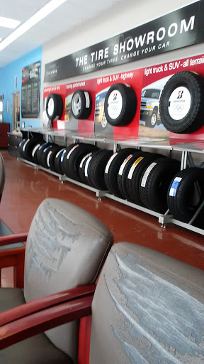 Tire Shop «Firestone Complete Auto Care», reviews and photos, 3529 S Westnedge Ave, Kalamazoo, MI 49008, USA