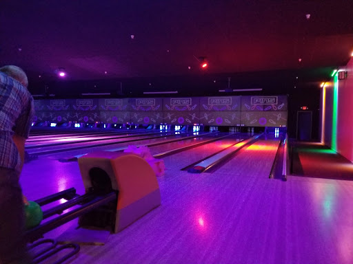 Bowling Alley «PINS Bowling Alley», reviews and photos, 2210 E Hwy 377, Granbury, TX 76049, USA