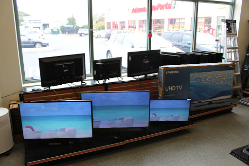 Pawn Shop «Cash Point», reviews and photos, 7C Everett St, Revere, MA 02151, USA