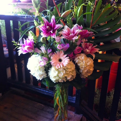 Florist «Halsted Flowers, LLC», reviews and photos, 2725 N Halsted St, Chicago, IL 60614, USA