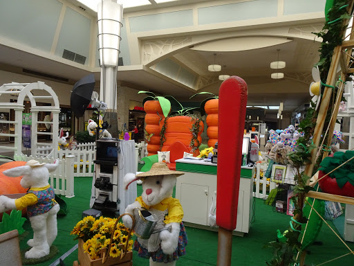 Shopping Mall «East Towne Mall», reviews and photos, 89 E Towne Mall, Madison, WI 53704, USA