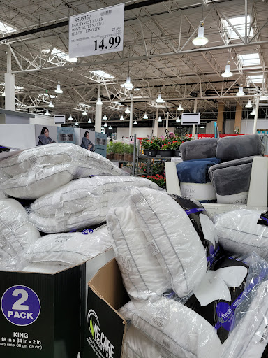 Warehouse store «Costco Wholesale», reviews and photos, 125 Beacon Dr, Holbrook, NY 11741, USA