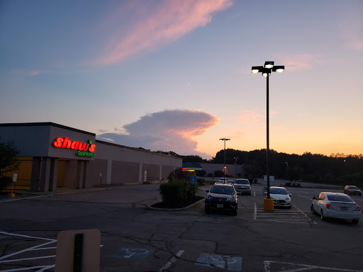 Shopping Mall «Belknap Mall», reviews and photos, 96 Daniel Webster Hwy, Belmont, NH 03220, USA