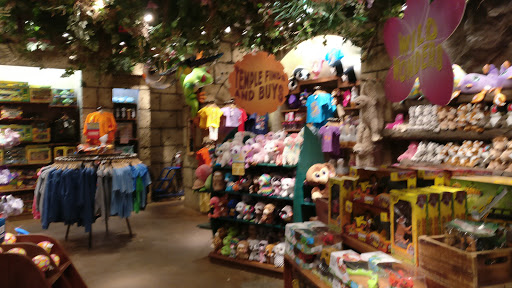 Shopping Mall «Menlo Park Mall», reviews and photos, 55 Parsonage Rd, Edison, NJ 08837, USA