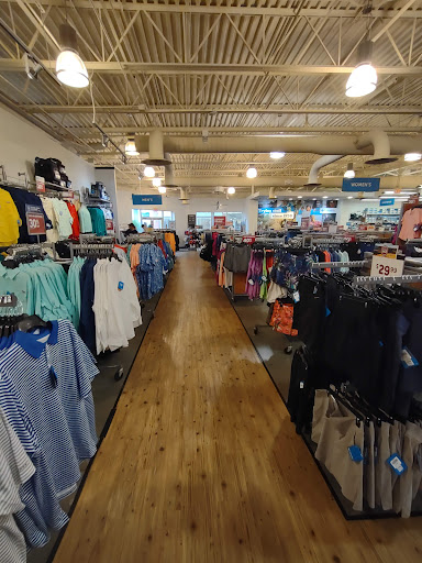 Sportswear Store «Columbia Sportswear Outlet Store», reviews and photos, 5885 Gulf Fwy #301, Texas City, TX 77591, USA