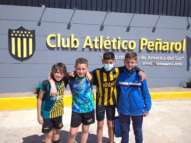 CAR - Complejo juveniles Peñarol - Campo de fútbol