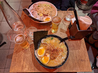 Plats et boissons du Restaurant de nouilles (ramen) Menkicchi Ramen à Paris - n°15