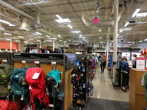 Camping Store «REI», reviews and photos, 2643 Edmondson Rd, Cincinnati, OH 45209, USA