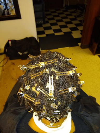 Beauty Salon «Studio 214 Nails & Beauty», reviews and photos, 2695 N Haven Blvd #5, Cuyahoga Falls, OH 44223, USA