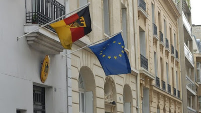 Konsularabteilung Deutsche Botschaft / Service consulaire de l'ambassade d'Allemagne Paris à Paris