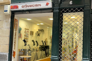 Entreabalorios: Tú tienda de abalorios en Bilbao image