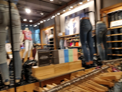 Clothing Store «AEO & Aerie Store», reviews and photos, 1551-1555 Broadway, New York, NY 10036, USA