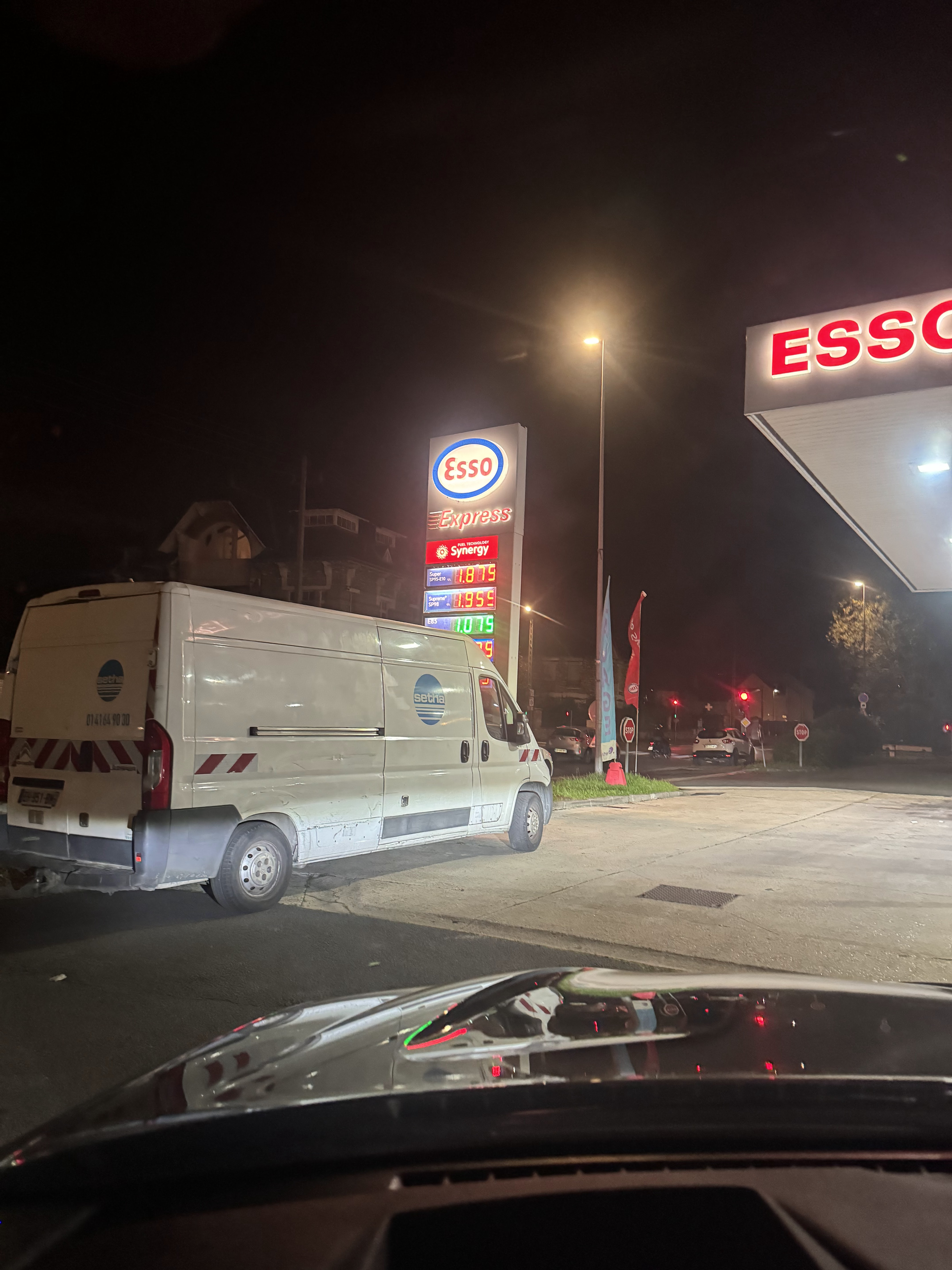 Photo n° 49 de l'avis de Massimo.a fait le 08/11/2023 à 13:53