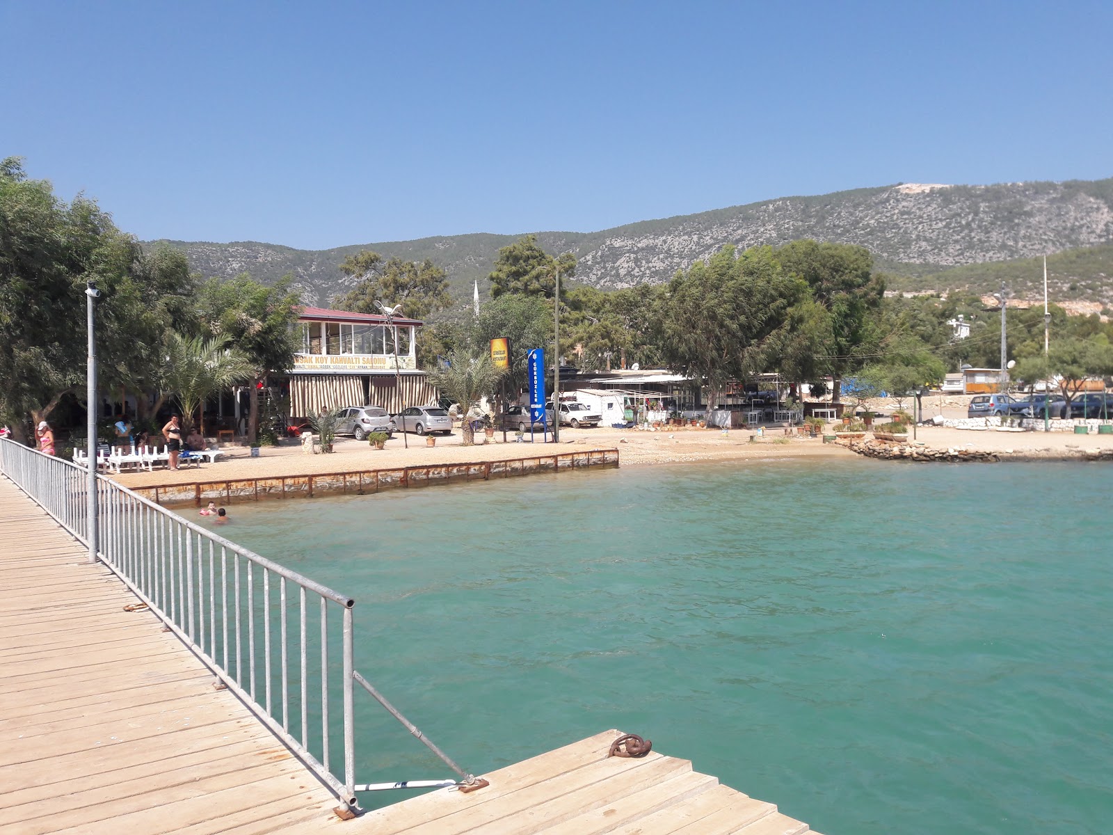 Bogsak beach'in fotoğrafı ve yerleşim