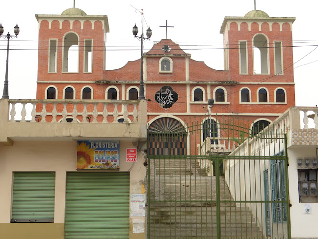 Iglesia Católica Sagrados Corazones - La Concordia - Iglesia