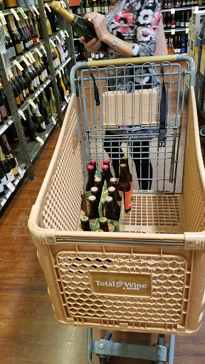 Wine Store «Total Wine & More», reviews and photos, 1744 Laskin Rd, Virginia Beach, VA 23454, USA