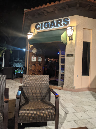 Tobacco Shop «Angry Moon Cigar Bar», reviews and photos, 2401 PGA Boulevard, Palm Beach Gardens, FL 33410, USA