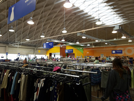 Thrift Store «Goodwill Store and Donation Center», reviews and photos, 3401 Fredericksburg Rd, San Antonio, TX 78201, USA