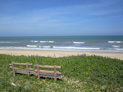 Photo de Quan Lan Beach II protégé par des falaises