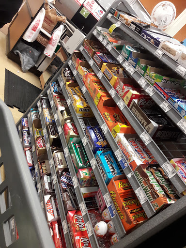 Grocery Store «Schnucks», reviews and photos, 4500 W Lloyd Expy, Evansville, IN 47712, USA