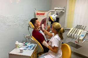 Gliszczyńska Iwona, lek. stomatolog. Gabinet. Dentysta, protetyk image