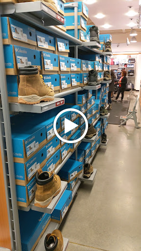 Sportswear Store «Columbia Sportswear Outlet Store at Tanger Outlets», reviews and photos, 4000 Arrowhead Blvd #710, Mebane, NC 27302, USA