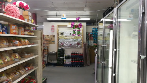 Grocery Store «Family Groceries», reviews and photos, 768 N Main St, Akron, OH 44310, USA