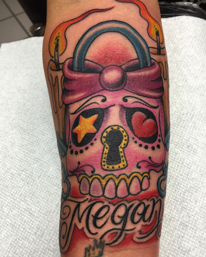 Tattoo Shop «Think Ink Tattoos», reviews and photos, 21626 Ventura Blvd, Woodland Hills, CA 91364, USA