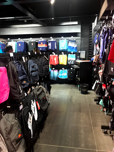Stores to buy children's backpacks Marseille