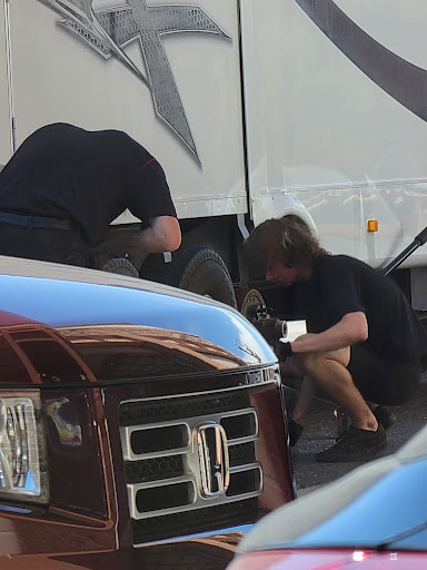 Tire Shop «Discount Tire Store - Surprise, AZ», reviews and photos, 16131 W Bell Rd, Surprise, AZ 85374, USA