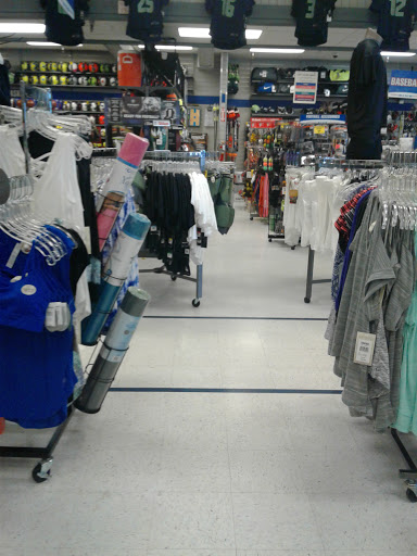 Sporting Goods Store «Big 5 Sporting Goods - Burien», reviews and photos, 125 SW 148th St, Seattle, WA 98166, USA